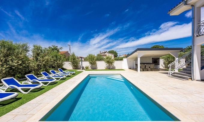 Stranici kod Nove Vasi Villa | Relaxing Villa near Porec with Pool - Susanne