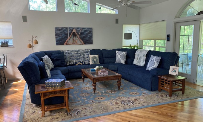 Dunnellon House | Idyllic Riverfront Retreat with Kayaks & Pool - Guest Rated 9.8