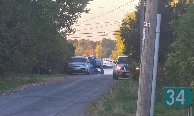 Wolfe Island Cottage | Relaxing Wolfe Island Cottage