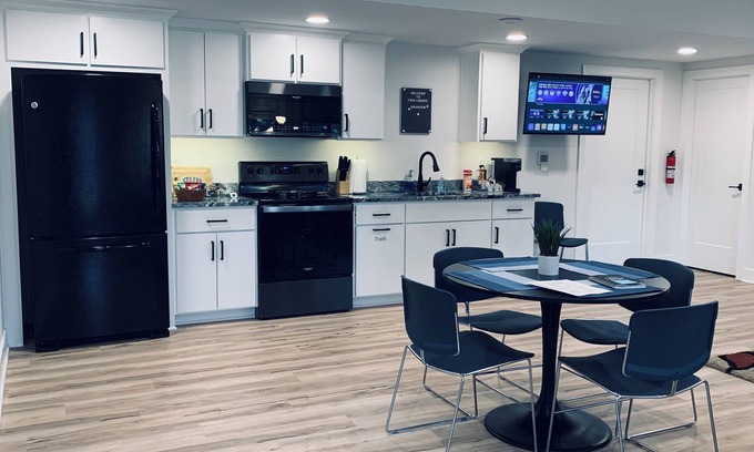 Edwardsville Apartment | Serene Woodland Retreat with Family-Friendly Amenities
