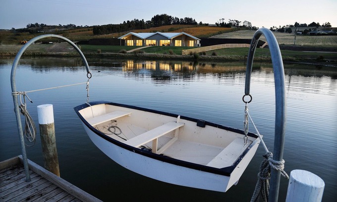 Relbia House | Indulge at Relbia Lodge: 4-Star Retreat with Family Amenities