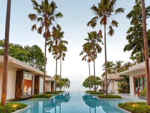 Hua Hin Resort | Urban Escape at RELO' - Huahin: Beachfront Relaxation Awaits