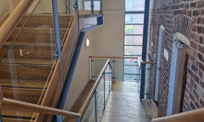 Chinatown Apartment | Inviting 2-Bed Apartment with Kitchen in Central Liverpool