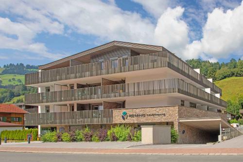 Brixen im Thale Apartment | Pet-Friendly REMIND Apartments Brixental with Hot Tub & Dining