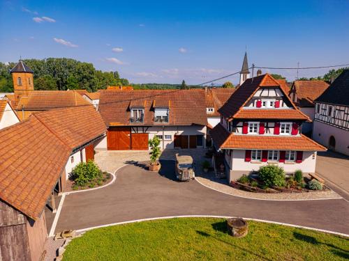 Ingolsheim Apartment | Elegant Remise 67: Historic Retreat with Sauna in Wissembourg