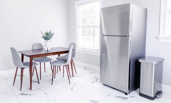 Hardwick Apartment | Pet-Friendly Remodeled Apartment in Vibrant Downtown Area