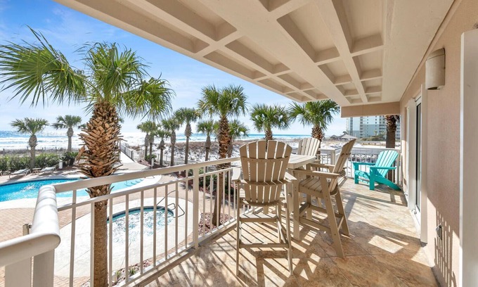Destin Condo | Beachfront Bliss at Destin Towers with Ocean View & Spa