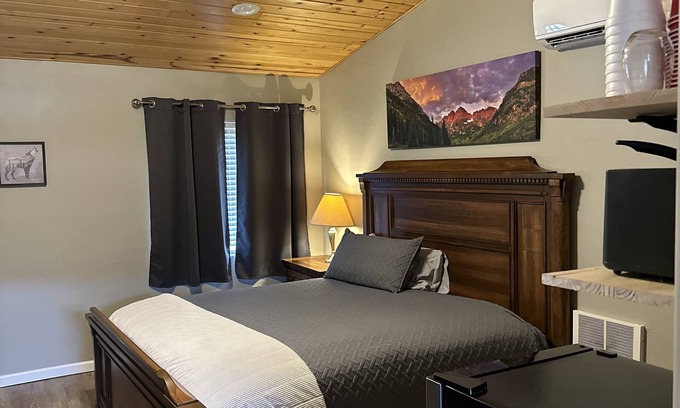 Pine Cabin | Elegant Remodeled Cabin 3B in the Pines - Pine, Arizona