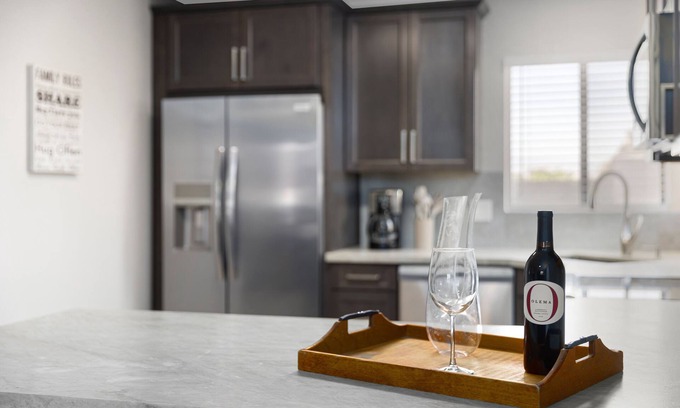 Fountain Hills House | Chic Private Home with Kitchen, Pet Friendly & Breakfast