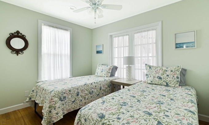 Punta Gorda Cottage | Historic Punta Gorda Cottage: Pet-Friendly & Family Ready