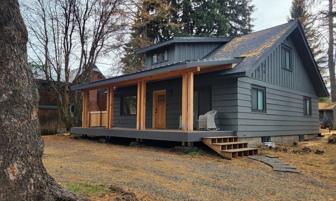 McCall Cabin | Historic Cottage Retreat with Ocean and Lake Views in McCall
