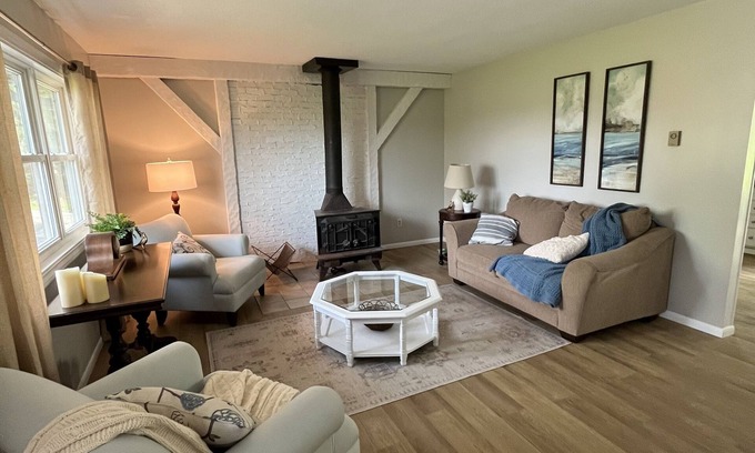 Avon House | Modern 4BR Avon Home with Large Private Lot and Great Reviews