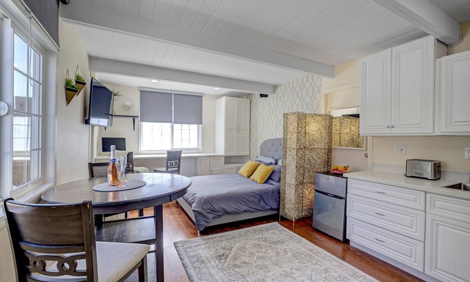 Milpitas House | Modern Studio with Fast Wi-Fi in the Heart of Bay Area