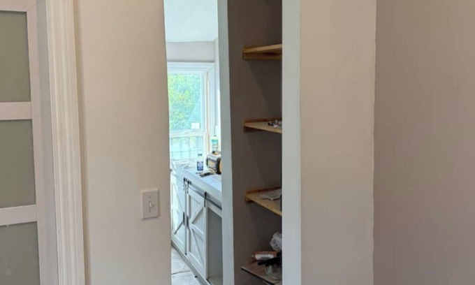 Creston House | Remodeled Victorian 4 beds 2.5 baths