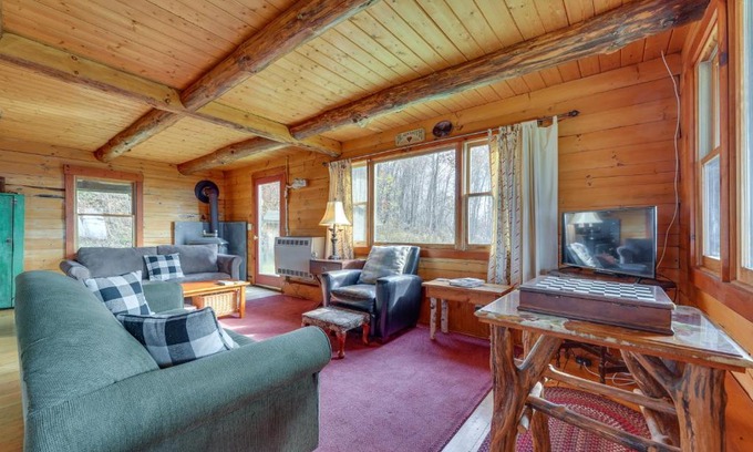 Sharon House | Secluded Vermont Cabin with Breathtaking Mountaintop Views!