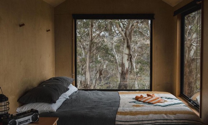 Oberon Council House | Remote Off-Grid Cabin Hidden in Nature - Hot Tub - Vera