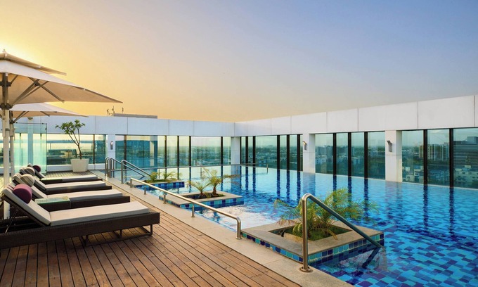Ahmedabad Hotel | Renaissance Ahmedabad on SG Highway: 5-Star Luxury Awaits