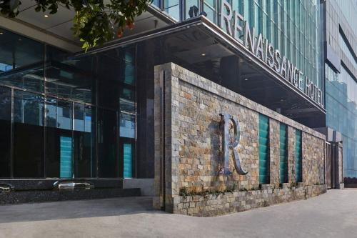 Dhaka Hotel | Elegant Renaissance Dhaka Gulshan Hotel with Ocean Views