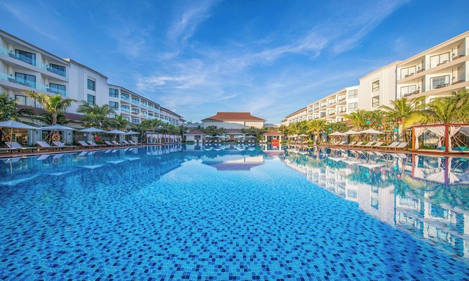 Cua Đai Resort | Elegant Renaissance Hoi An Resort & Spa – 5-Star Retreat