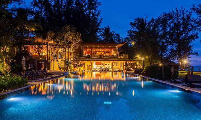 Mai Khao Resort | Indulge at Renaissance Phuket Resort & Spa: 5-Star Retreat