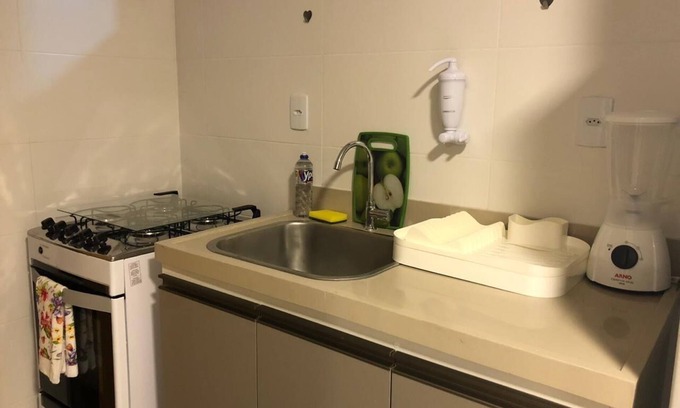 Jardim Rosas Apartment | Cozy Retreat at Renata’s Flat Miramar with Great Amenities