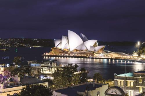 The Rocks Hotel | Relax at Rendezvous Hotel Sydney with Ocean Views & Pool