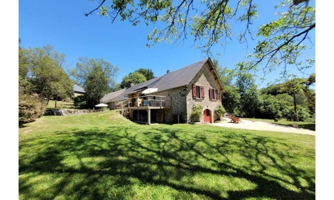Saint-Yrieix-le-Dejalat Other | Charming Farmhouse Retreat Surrounded by Nature in Corrèze
