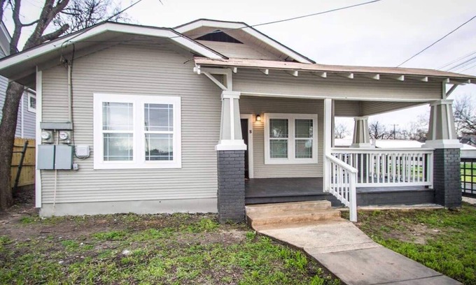 Near East Side House | Modern 2BR Retreat with Spa Near Downtown San Antonio