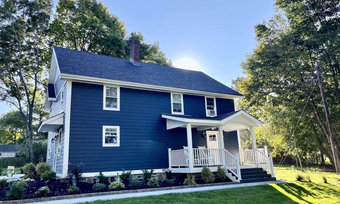 Goshen House | Impressive 5-Bedroom Retreat with Swim Spa & Outdoor Oasis
