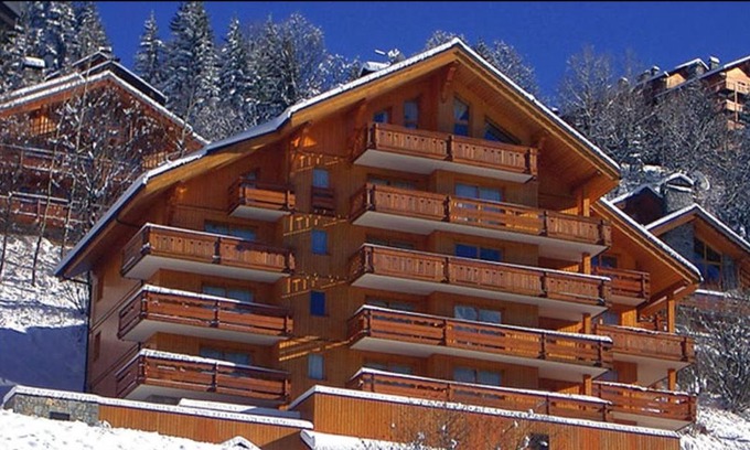 Meribel Apartment | Elegant 3BR Chalet in Meribel Centre with Mountain Views
