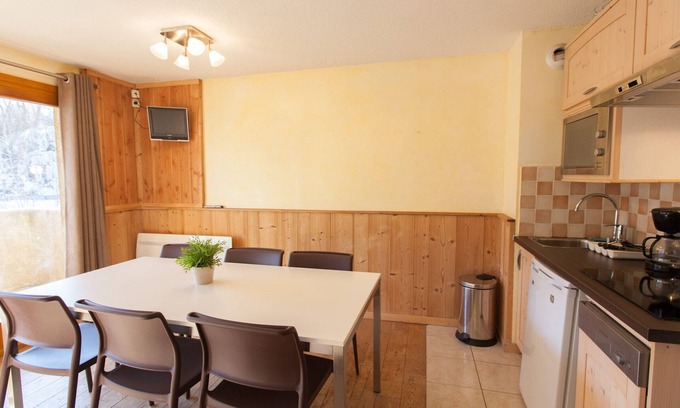 Briancon Apartment | Cozy Apartment Briançon: Ideal for Families and Pets