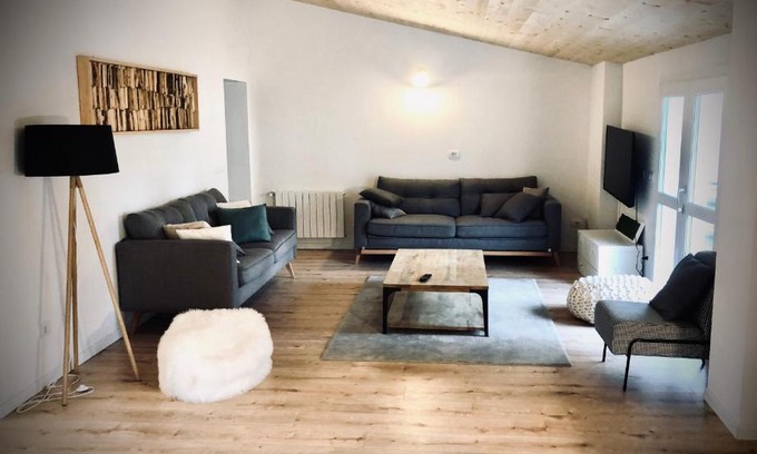 Roana Apartment | Modern Apartment in Asiago, Perfect for Families of 6