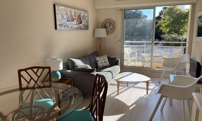 Le Moulleau Apartment | Renovated Apartment with Terrace in Moulleau Center