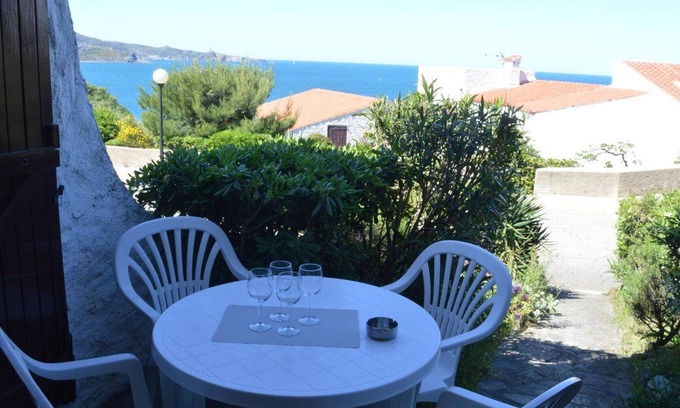 Banyuls-sur-Mer Apartment | Cozy Apartment in Banyuls-sur-Mer with Oceanfront Views