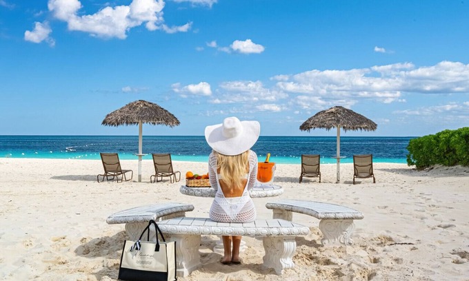 Nassau Apartment | Oceanfront 3 BR Condo Steps from Baha Mar Amenities