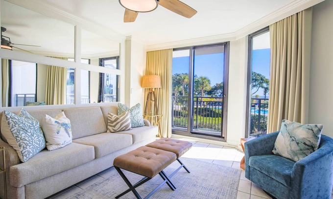 Isle of Palms Condo | Beachside Retreat with Ocean View & Family-Friendly Amenities