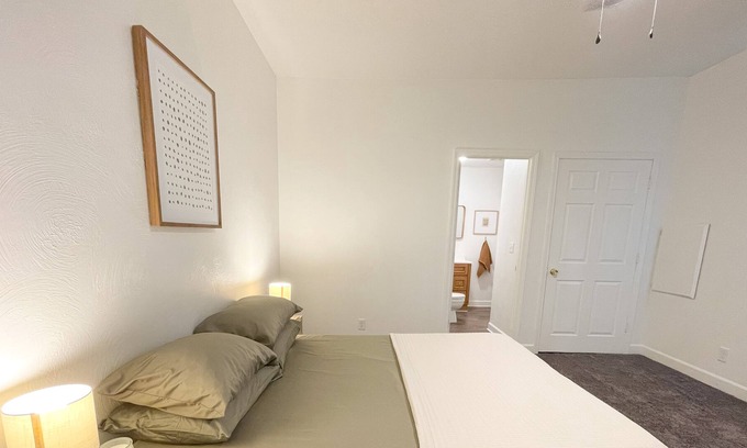 Carterville Cottage | Renovated Cottage in Carterville