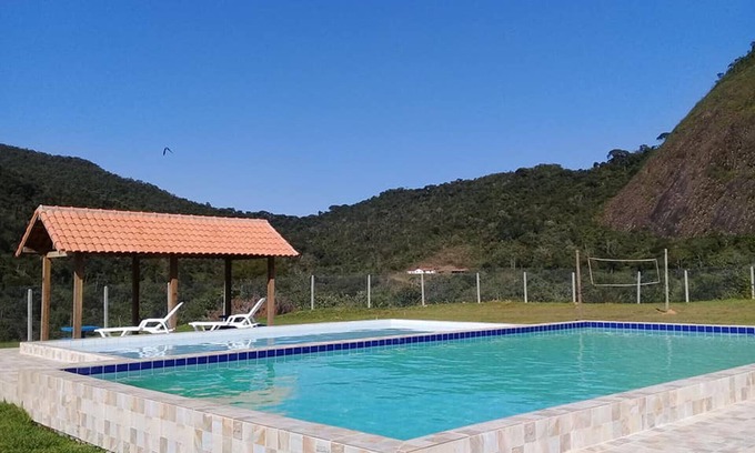 Teresopolis Ski Chalet | Renovated Duplex Chalet in Terê-Friburgo with Spa & Pool