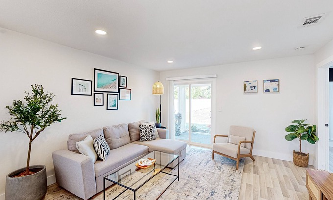 Bay Acres House | Perfect Duplex Near Beach with Pet Welcome & Central AC