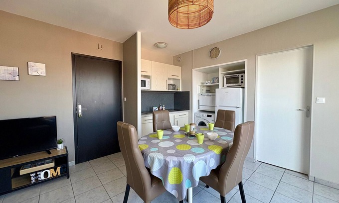 Saint-Hilaire-de-Riez Apartment | Beautiful Oceanfront Apartment in Saint-Hilaire-de-Riez