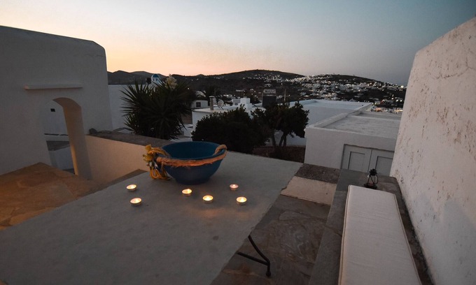 Platis Gialos House | Stylish Renovated Haystack with Cycladic Touches & Spa