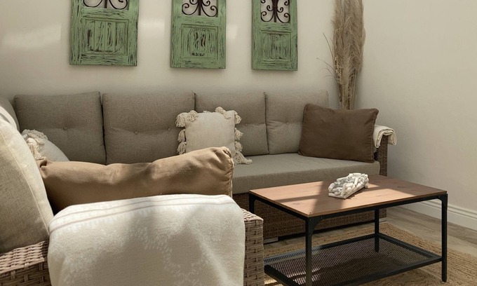 Olvera House | Cozy Retreat with Fireplace, Terrace & Perfect Ratings