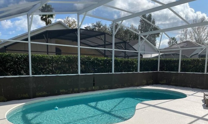 Westridge House | Renovated Mickey's Pool Villa near Disney