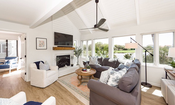 Sealoft Villas Cottage | Renovated Oasis by the Lagoon, Steps from Beach & Amenities