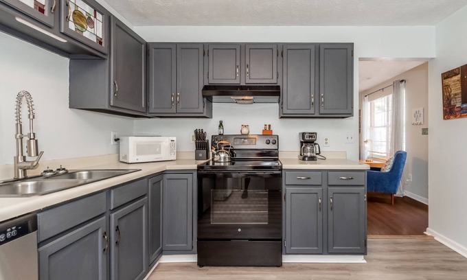 Ashley Oaks House | Family-Friendly Knox Home with Pet Access and Great Amenities