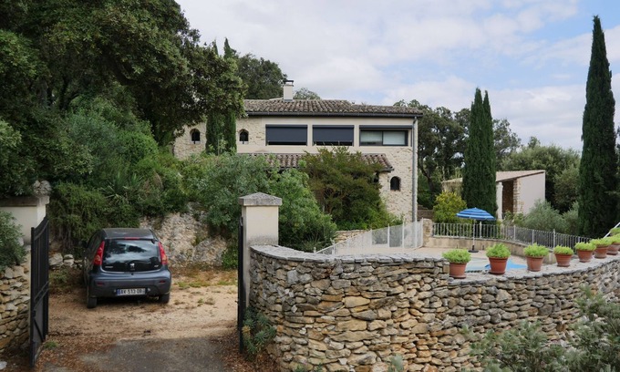 Aigaliers House | Renovated sheepfold in the garrigue of the Duchy of Uzès!
