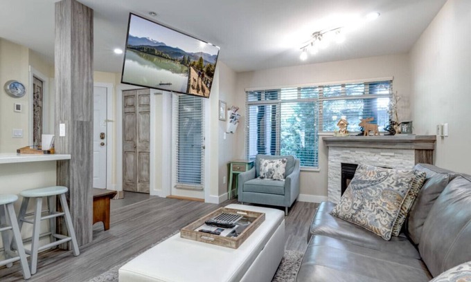 Village North Apartment | Renovated Whistler Village 1bed/2bath with Pool & Breakfast