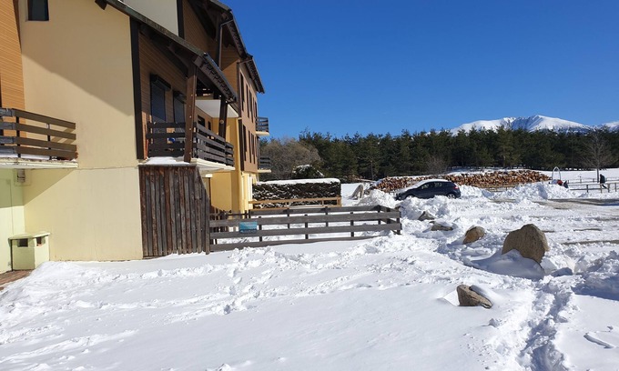 Pyrenees 2000 Apartment | Cozy Studio Cabin Near Pyrénées 2000 Slopes with Spa