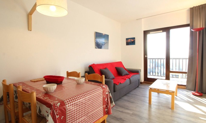 Flaine Apartment | Cozy Studio Flaine: Perfect for Families with Amenities
