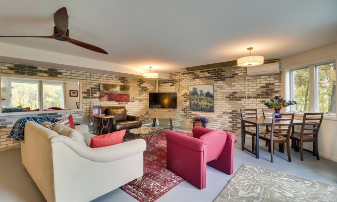 Crozet Apartment | Charming Studio on 5 Acres - Family Friendly & Near Vineyards